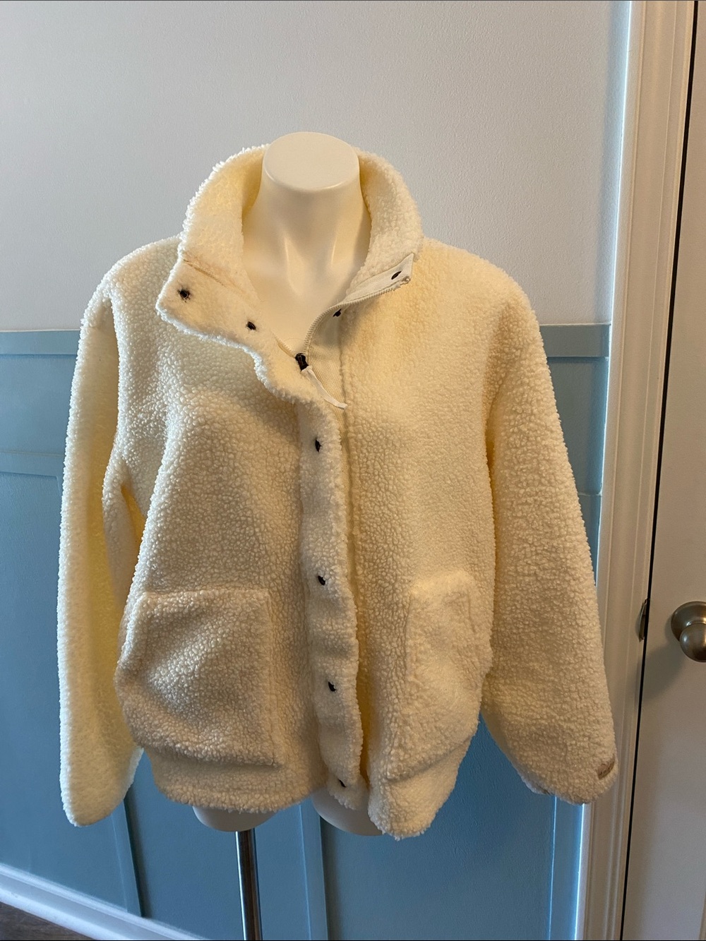 Avalanche Cream Sherpa Jacket